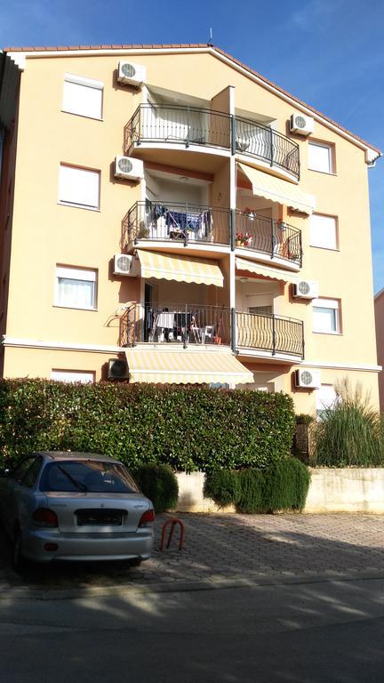 Apartment Pula Relax ภายนอก รูปภาพ