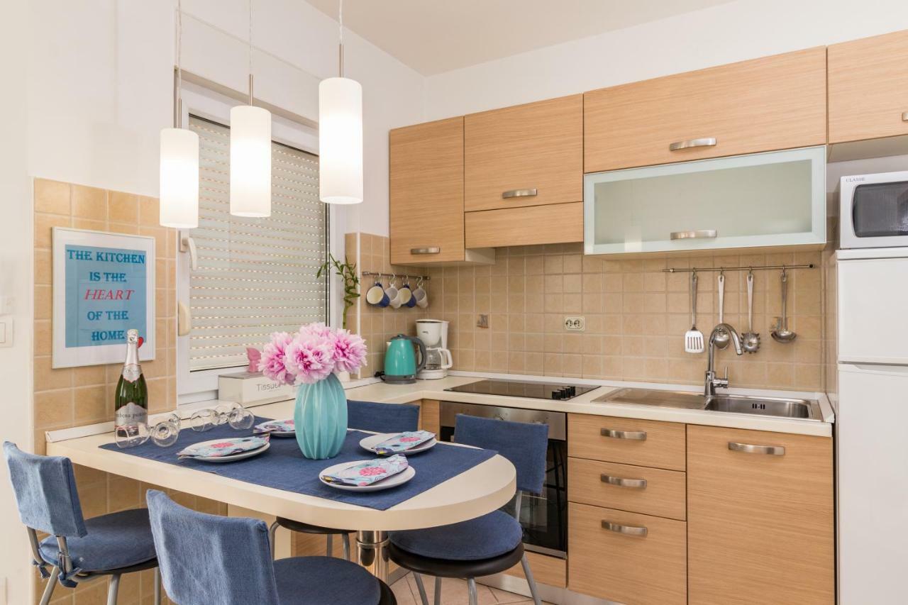 Apartment Pula Relax ภายนอก รูปภาพ