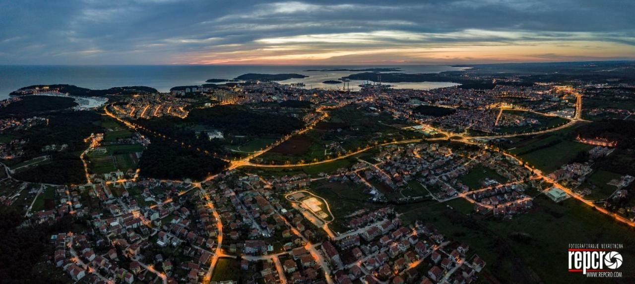 Apartment Pula Relax ภายนอก รูปภาพ